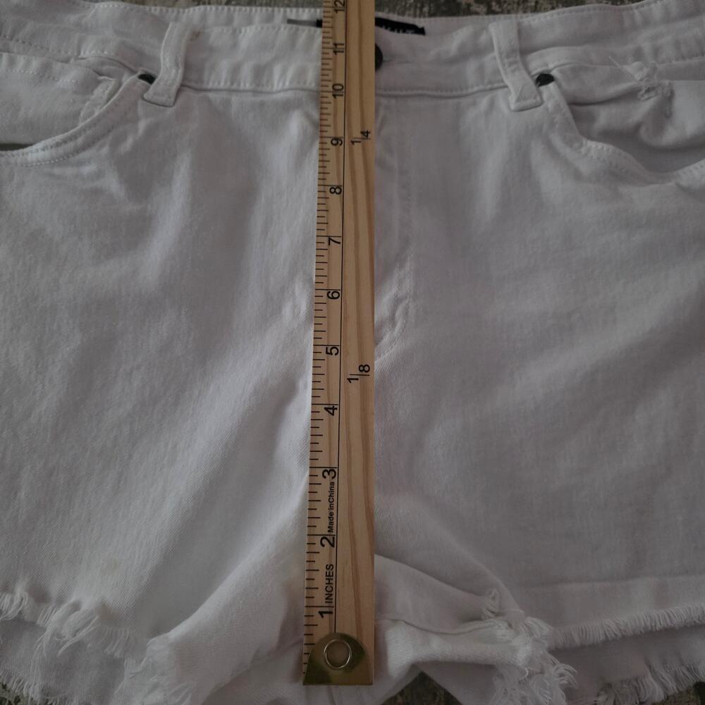 Kut From the Kloth "Jane" White High-rise Shorts Size 12 - Picture 7 of 9
